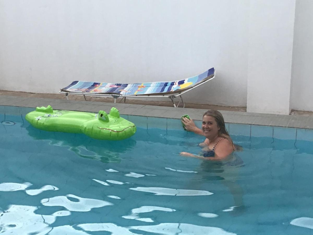 Anns Guesthouse Bakaugambia 外观 照片